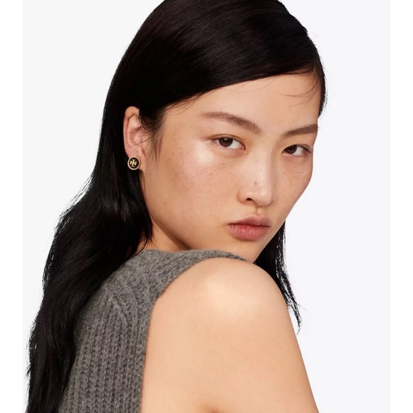 TORY BURCH • Enamel Raised Logo Earrings - Picture 2 of 7